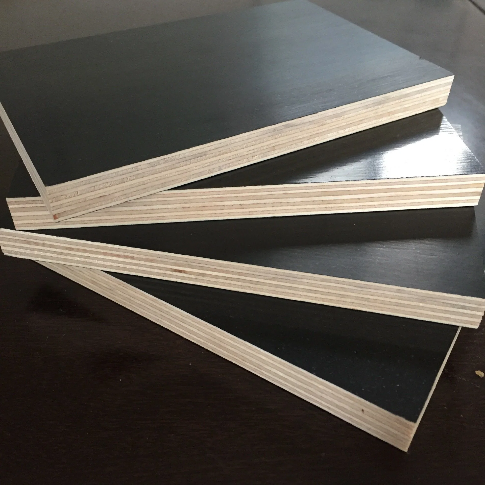 Best Quality Plywood 18mm Black Film Faced Plywood Suitable for Construction