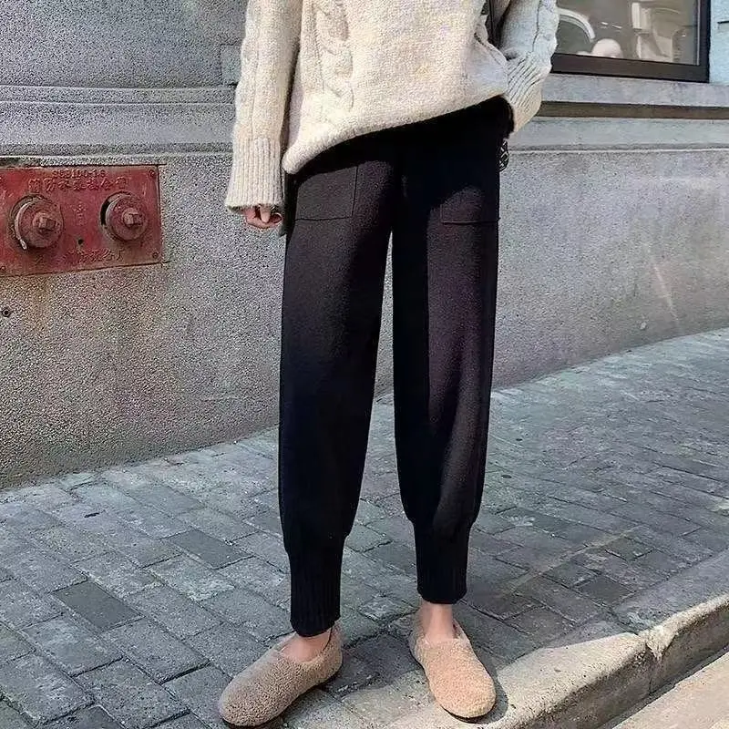 2023 Autumn and Winter Temperament Commuting Nine Points Pants High Waist Pants Straight Leg Bunched Feet Women Pants Wholesale/Supplier