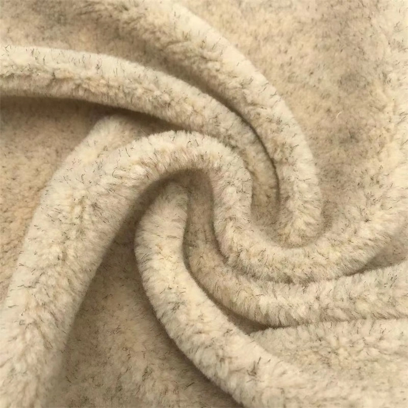 Yigao textile polyester Imitation Fourrure doux chaleureux Tissu animal