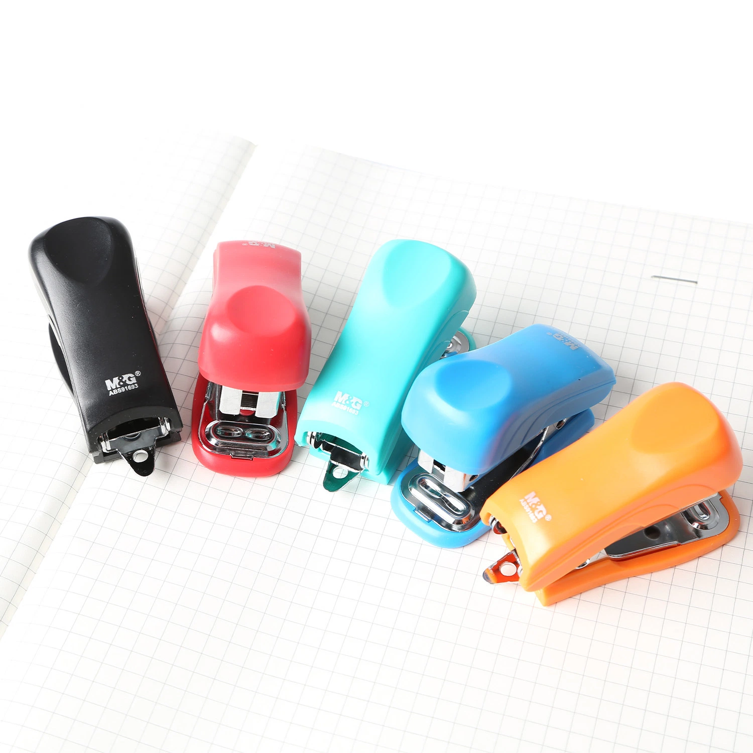 Factory Manufacturer Premium Design Energy Saving Effortless Mini Stapler Set