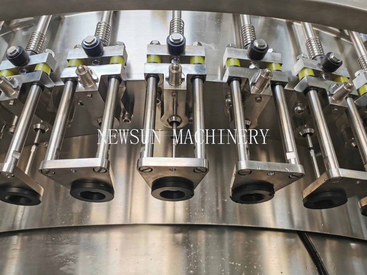 Industrial Pet Bottle Carbonated Drink Soda Water Beverage Bottling Plant Filling Washing Capping and Packaging Machine Labeling Machinery with Factory Price