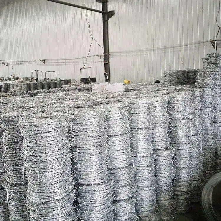 Wholesale/Supplier High quality/High cost performance  in Stock Bto-22 Galvanized Razor Barbed Wire Roll