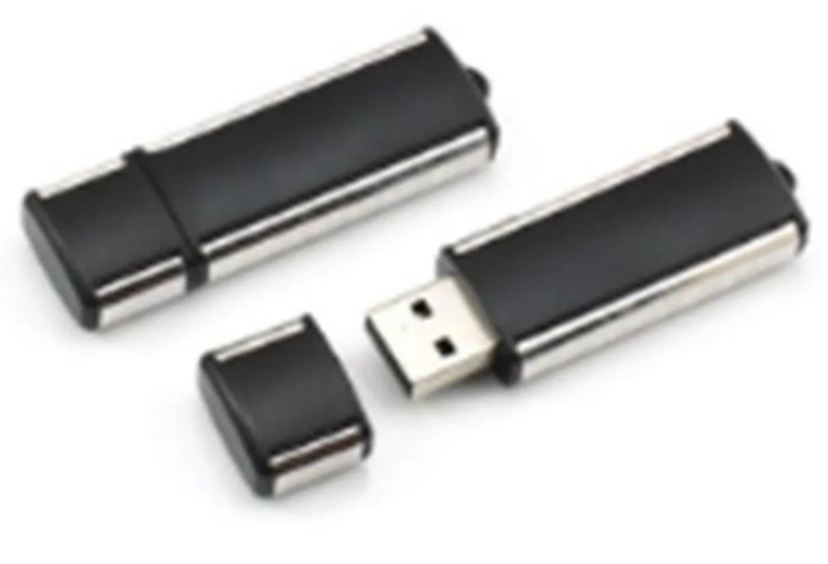 Con un estilo elegante unidad flash USB rectangular, con una gran zona de impresión U024/Sy010