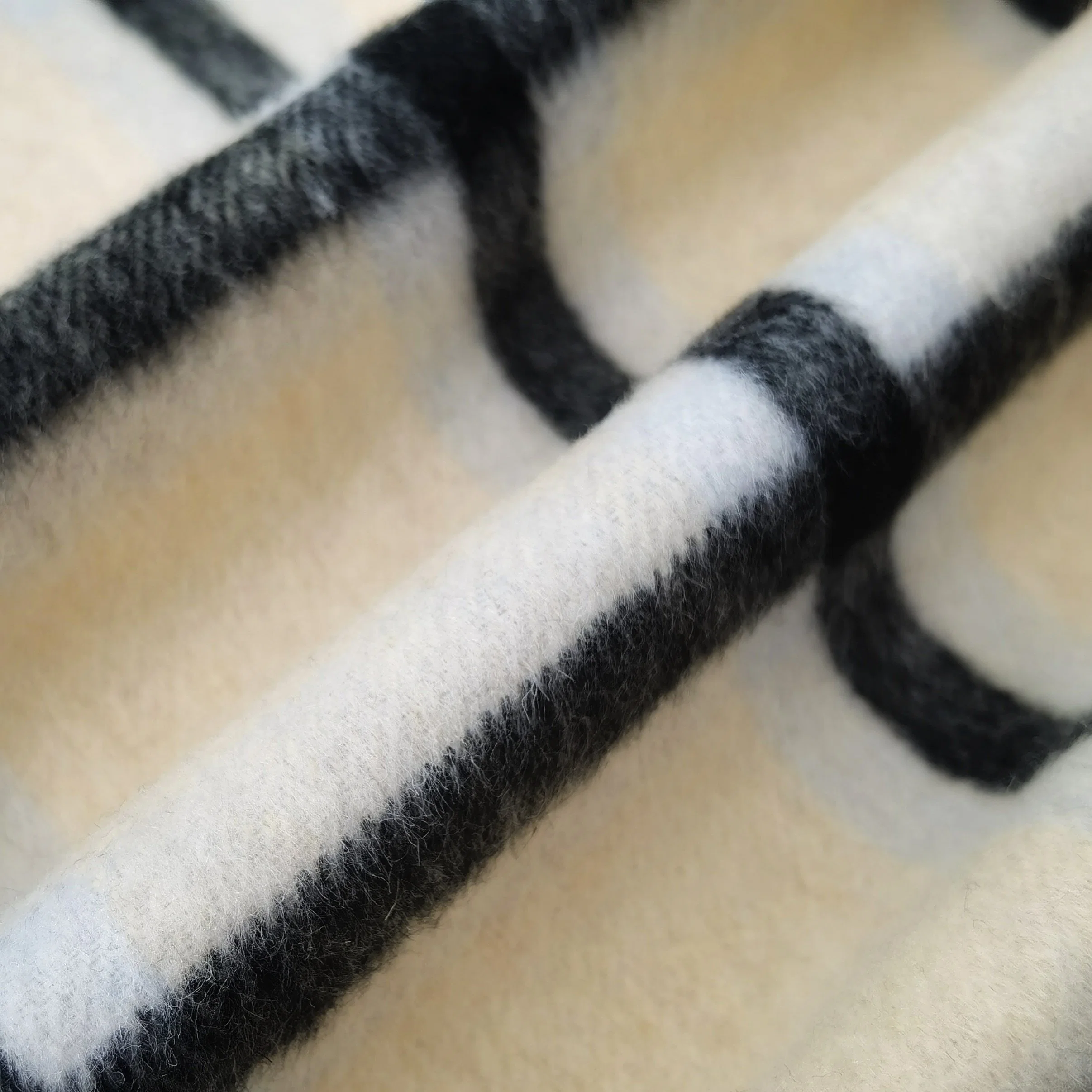 Wholesale/Supplier Single Side Woven Jacquard Plaid Fur Fabrics for Clothing