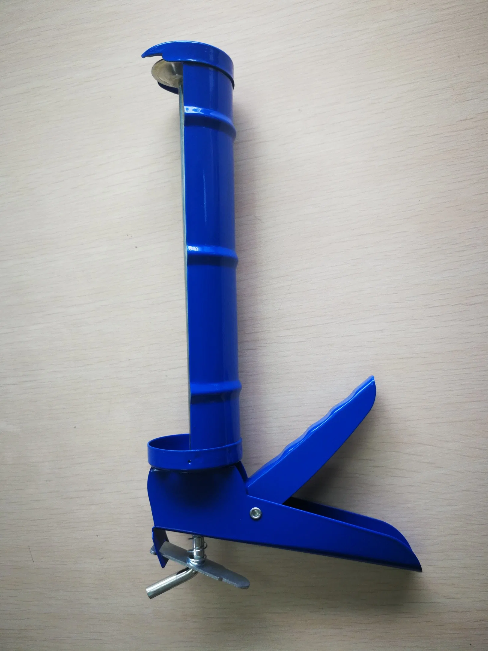 9''& 10.5'' Powder Coated Caulking Gun (MF3002)