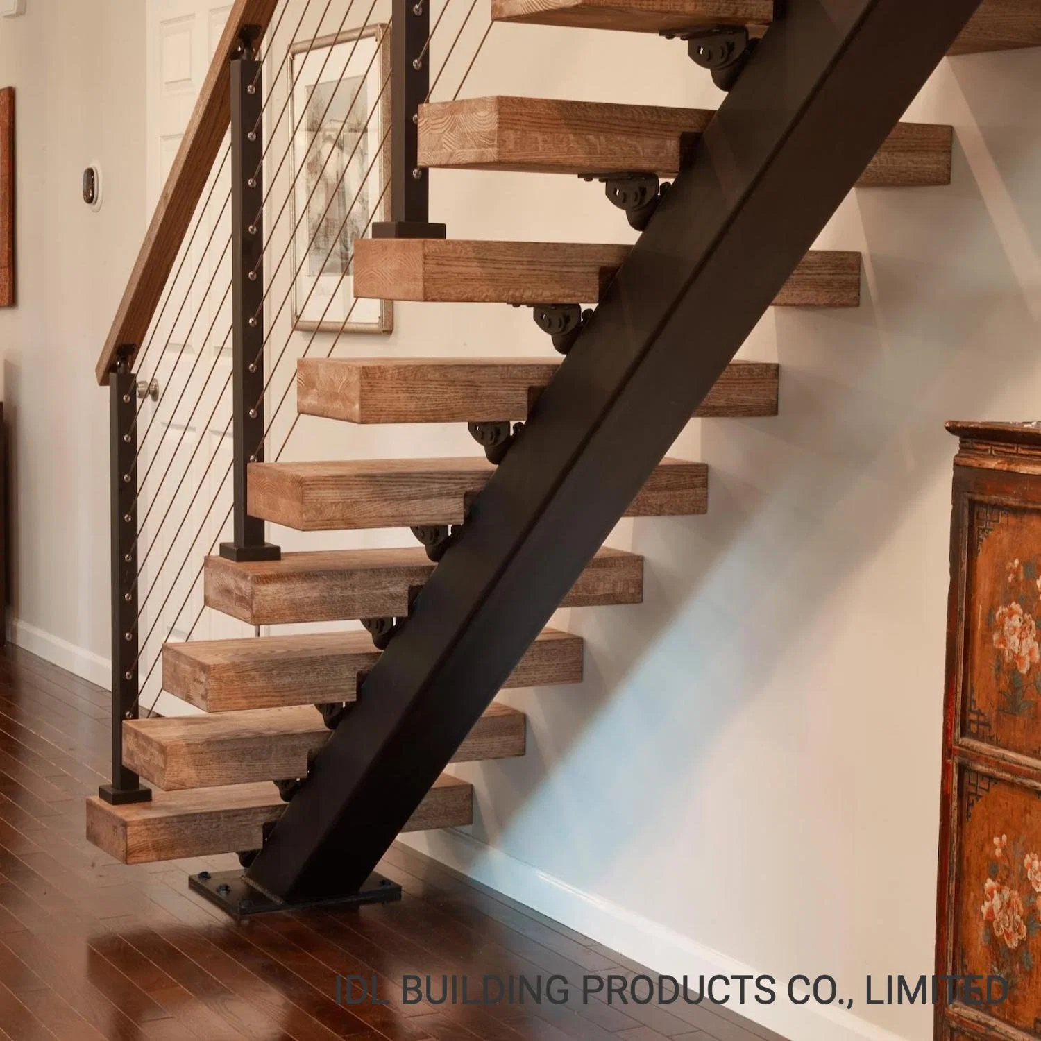 Idl Modern Indoor Metal Iron Straight Stair Mono Stair Stringer Floating Staircase Stainless Steel Handrail and Solid Wood Steps