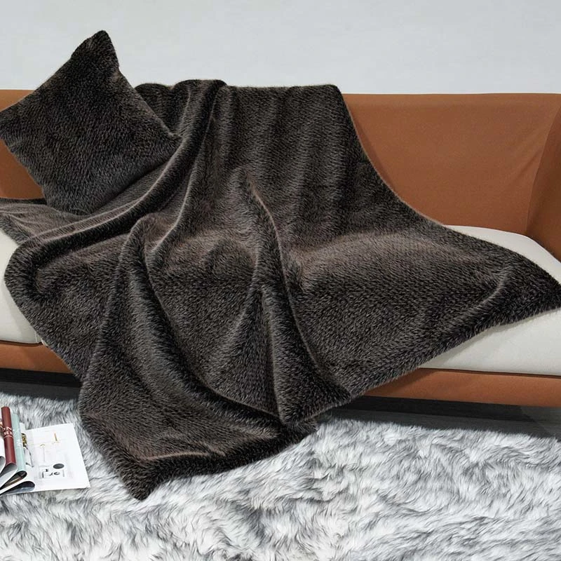 Polyester Luxury Double Color Blanket of Rabbit Fake Fur