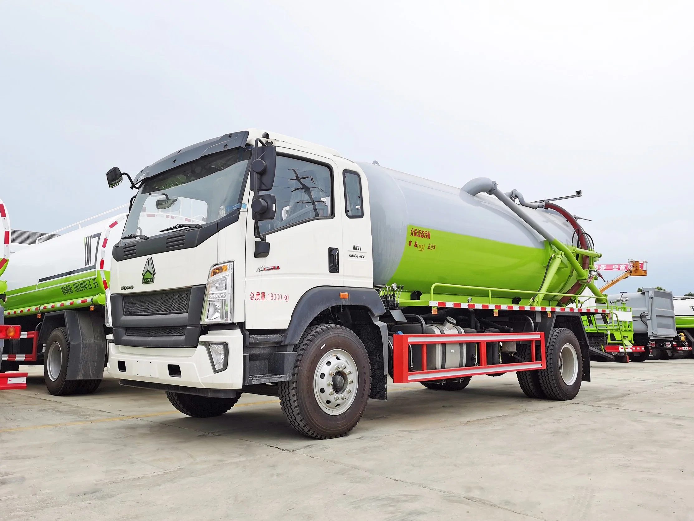 SINOTRUK HOWO 10, 000 Liter Abwasser Vakuum-Saugwagen für die City-Abwasserreinigung