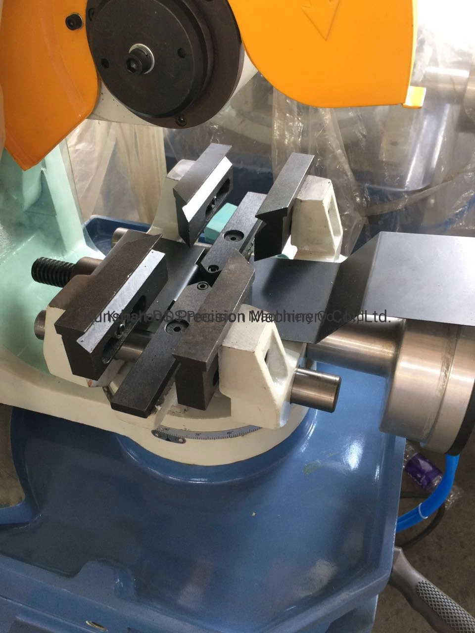 Top Selling Semi-Auto Metal Cutting Cold Saw for Cutting Pipe Tube Bar