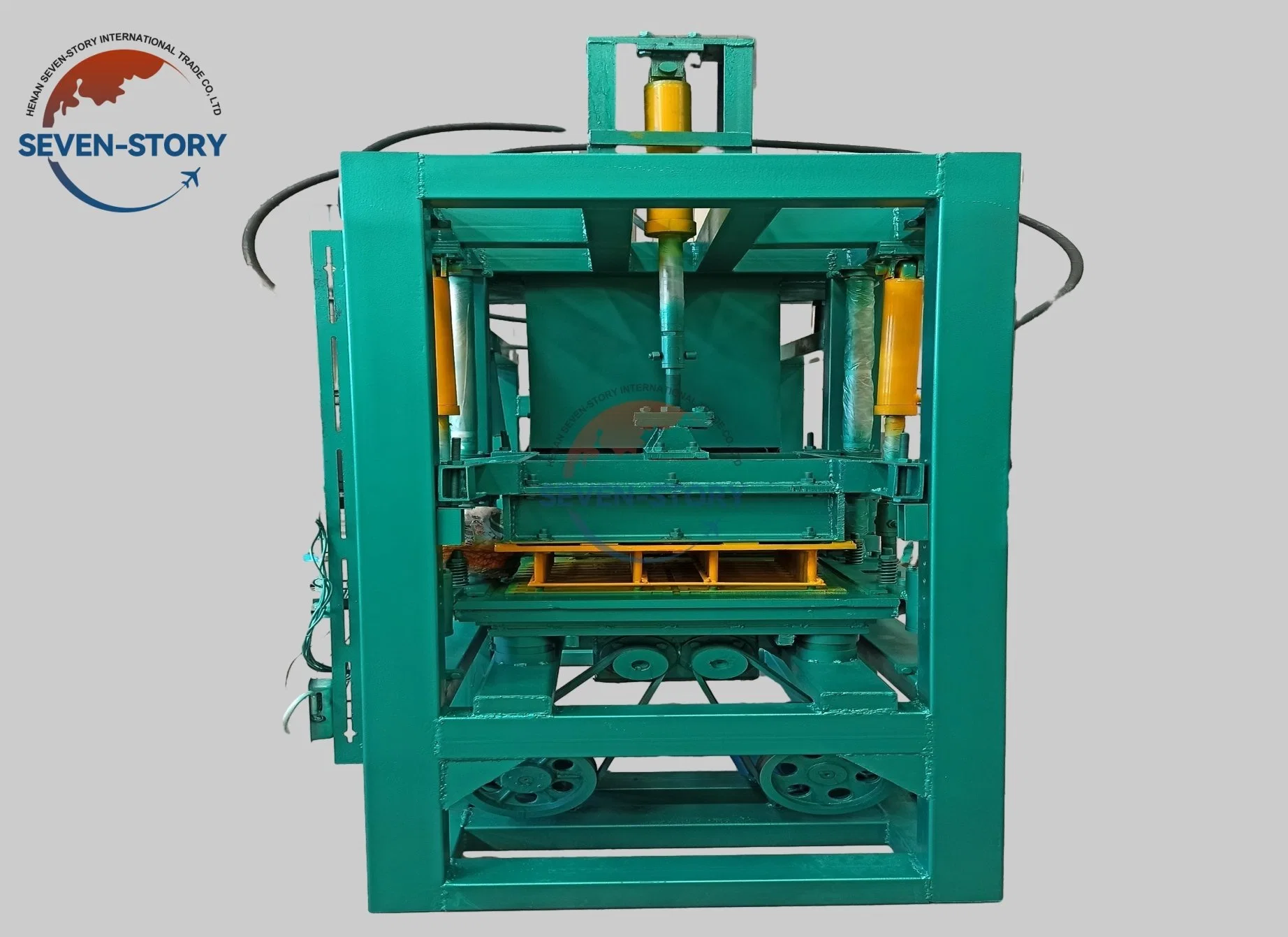 Automatic Concrete Block Making Machine with Interlocking Feature