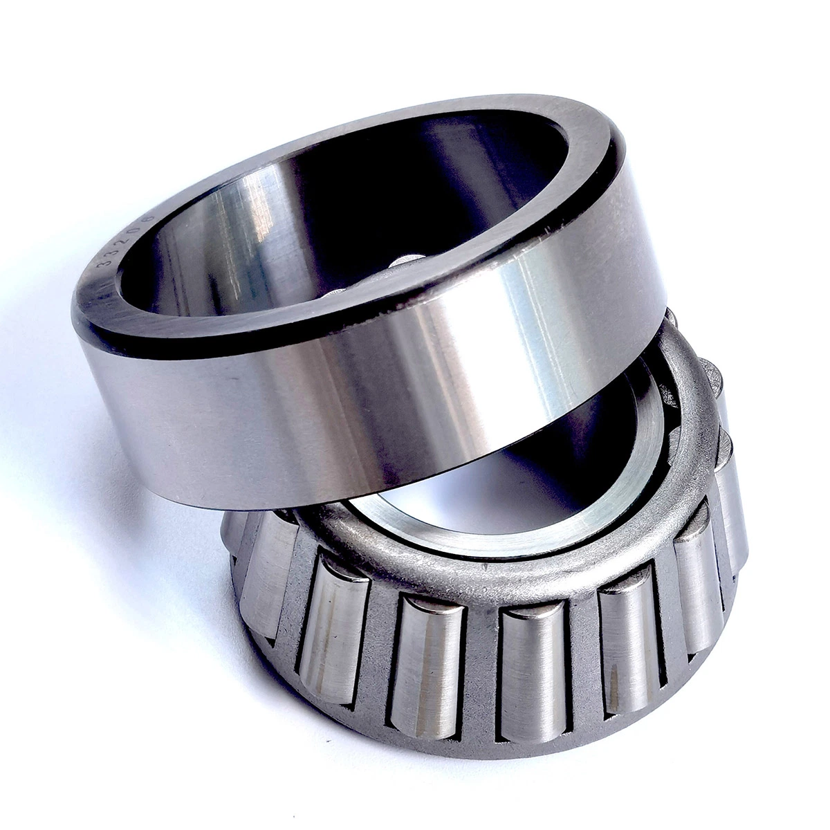 Single Row Taper/Tapered Roller Bearing 32303 32304 30203 30303/32203/32003