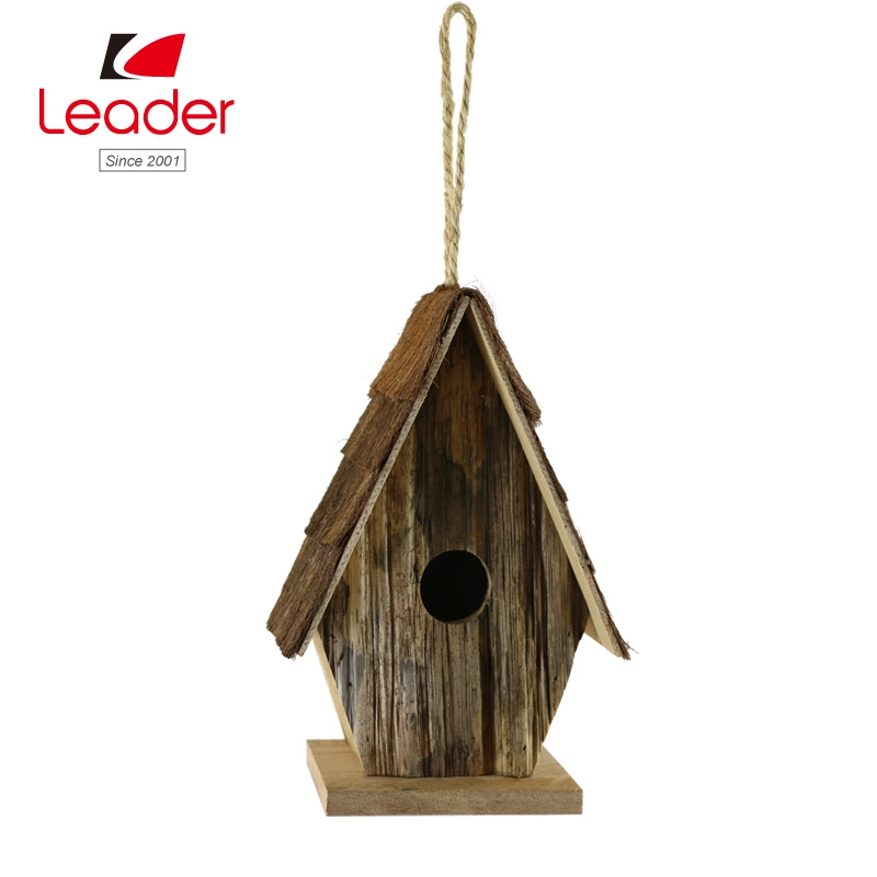 High-Quality Natural Wood Hanging Bird House for Outdoor Decoration