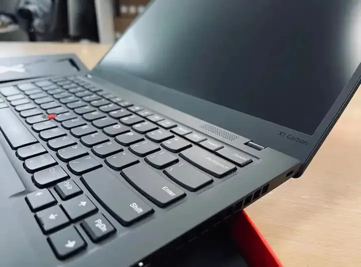 Оригинальные ноутбуки для ThinkPad X1 Carbon Core I7 8-го поколения Ноутбуки второй руки использовали ноутбук Портативный компьютер для бизнеса