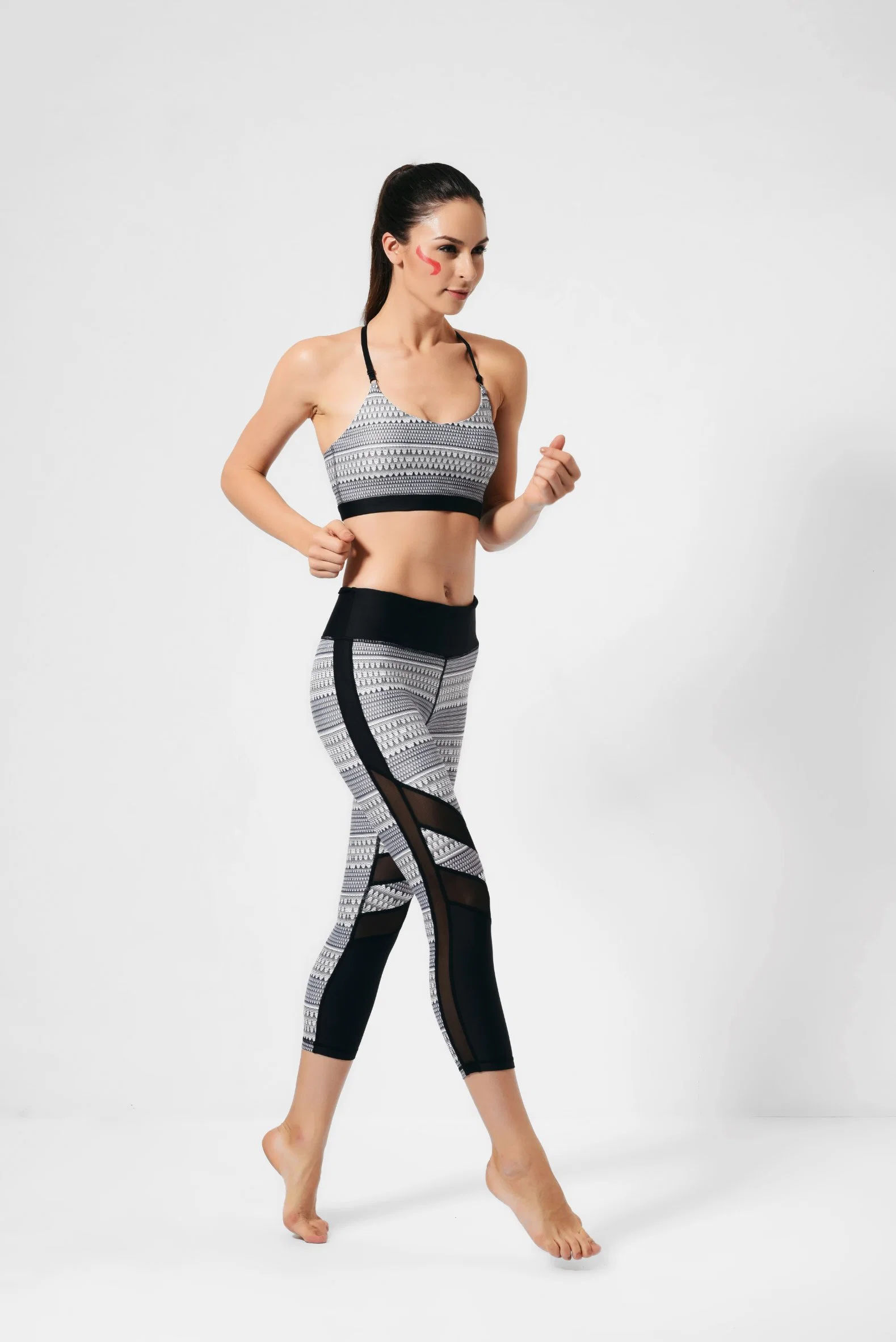 Hot Sale Bulk Custom Stripped Strappy Crossing Back Grained Yoga Sport Fitness Bra&Pants Sets