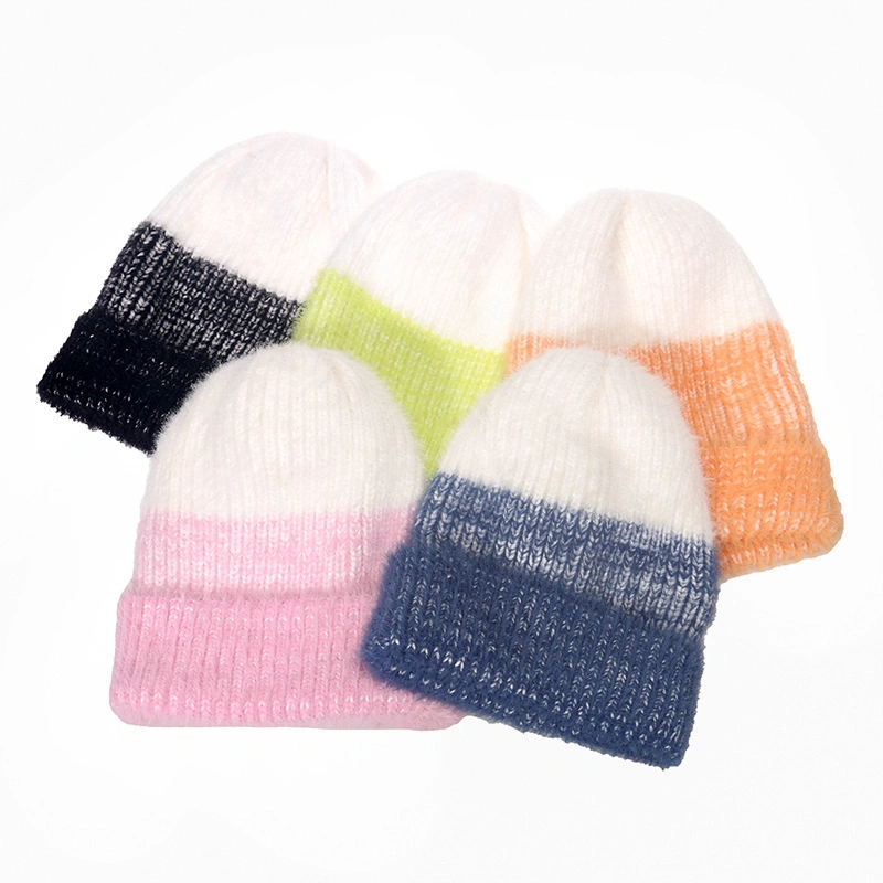 Hiver décontracté chaud fourrure bonnet beanie pour femmes bicolore Bonnet en maille fourrure chapeau mouette doux confortable bonnet de ski en gros