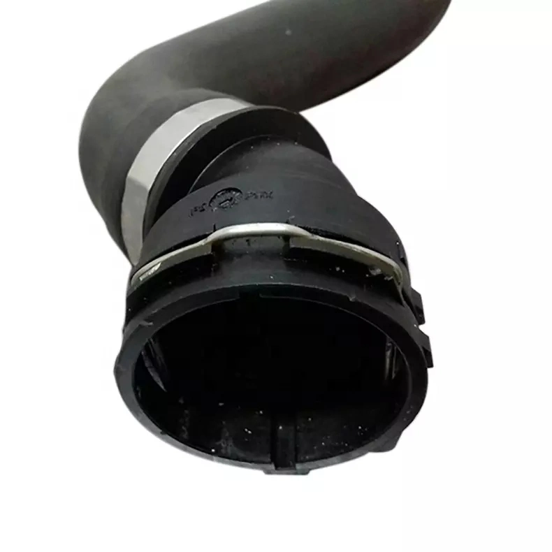 1712 7552 407 conduit d'admission d'air du turbocompresseur des pièces du moteur automatique Flexible pour tuyau d'admission d'air BMW E88 E82 E90 E93 E92 E91 OEM 17127552407