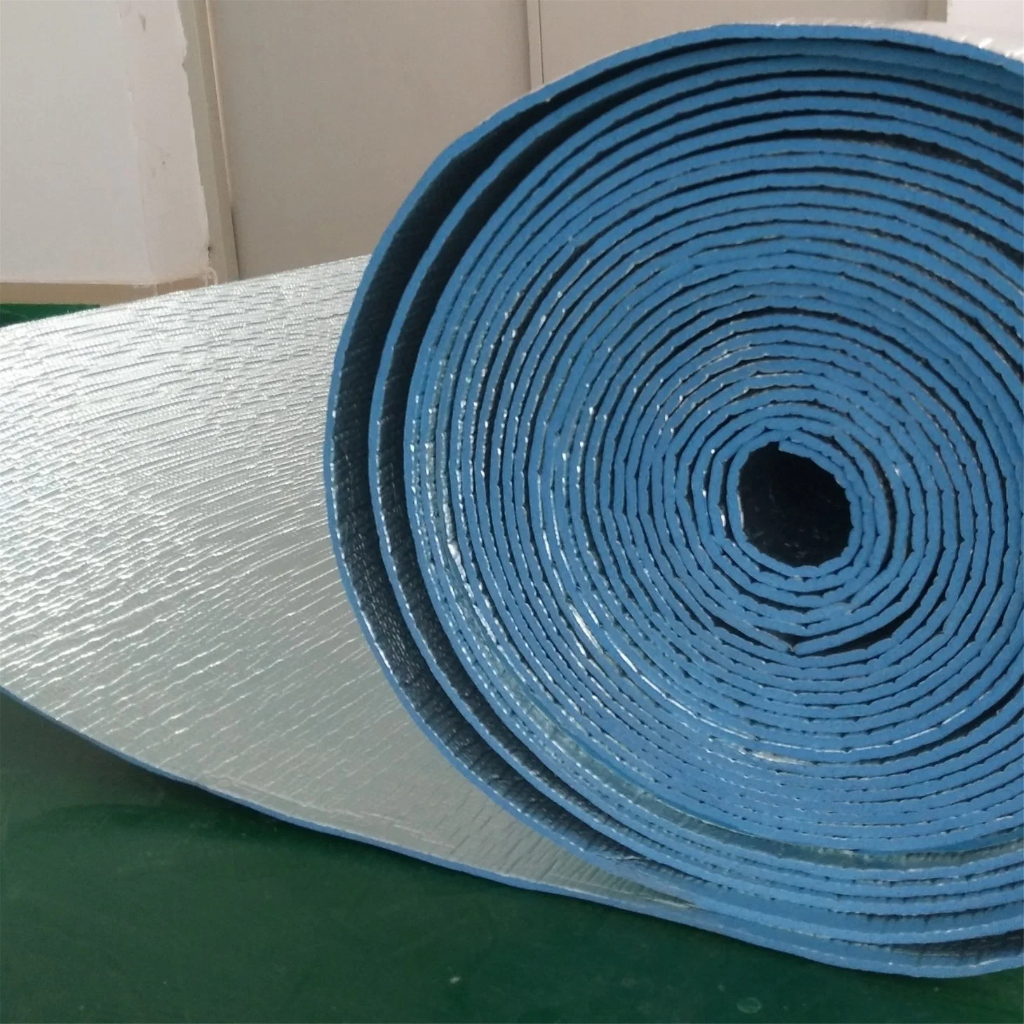 Chase Blue Pack OEM Soundproof Aluminum Foil XPE/ IXPE Foam Insulation for Underlayment and Car Thermal Insulation