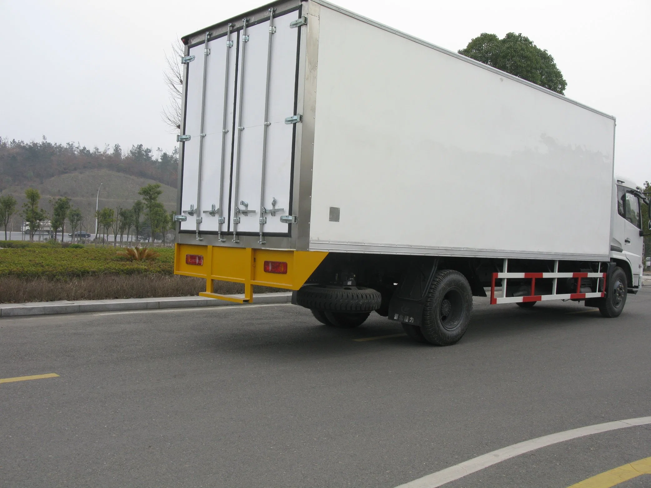 Superior FRP Sandwich Panel for Refrigerated Truck Body
