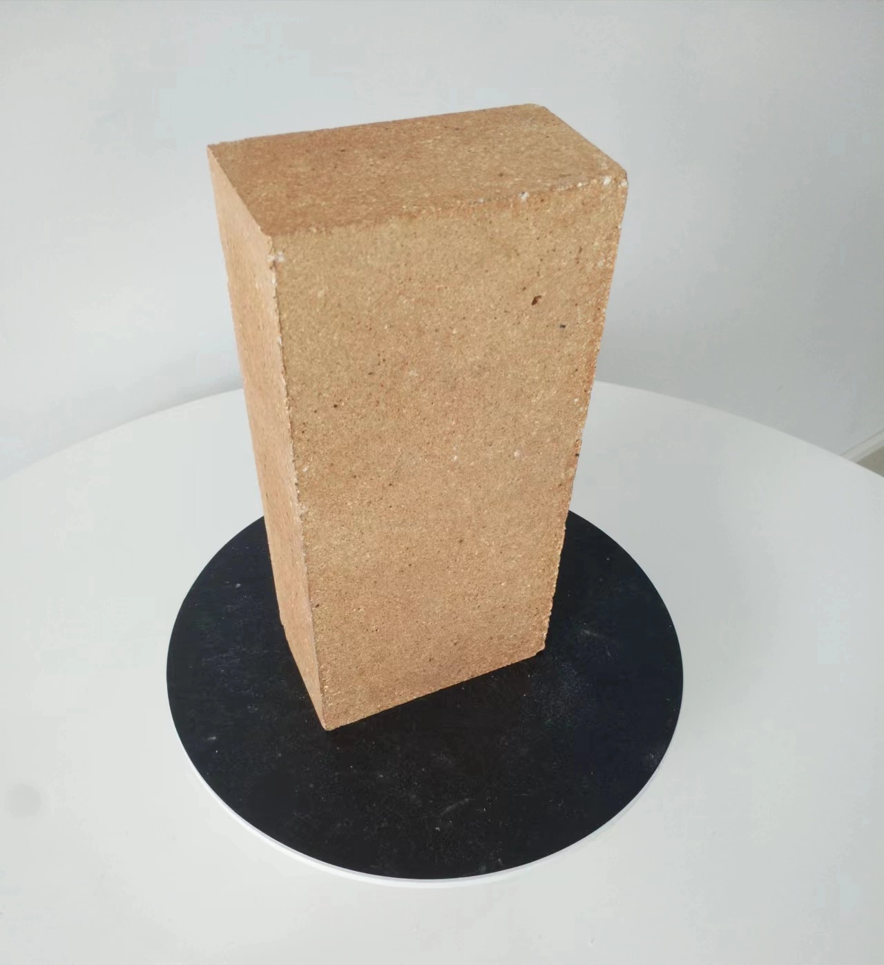 Zibo Hitech Refractory Standard Low Porosity Fireclay Bricks for Heating Furnace