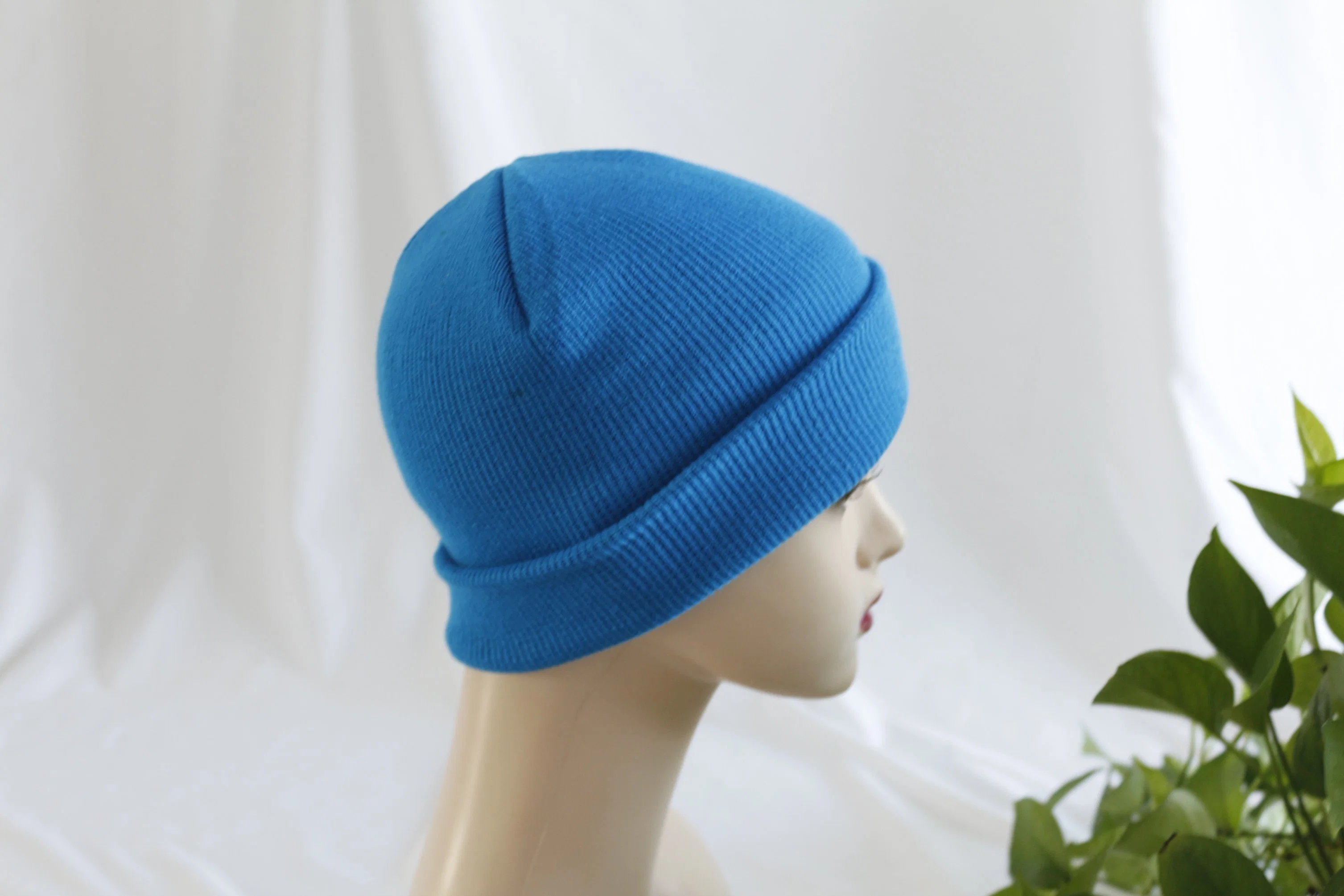 OEM Fashion Leather Woven Label Wireless-Radiation Proof Beanie Hat