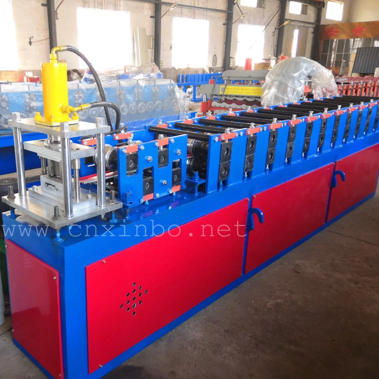 Automatic Steel Roller Shutter Door Salt Roll Forming Machine with Touch Screen