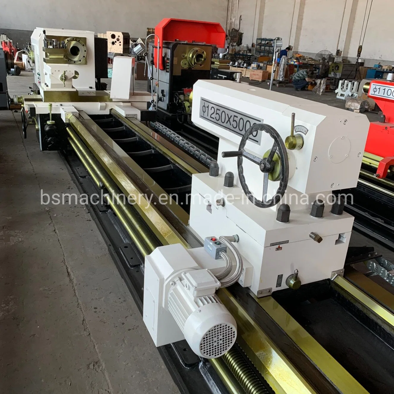 Belastbarkeit 6-Tonnen Heavy-Duty Horizontal Drehmaschine / Hochgenauigkeit Horizontal Drehmaschine