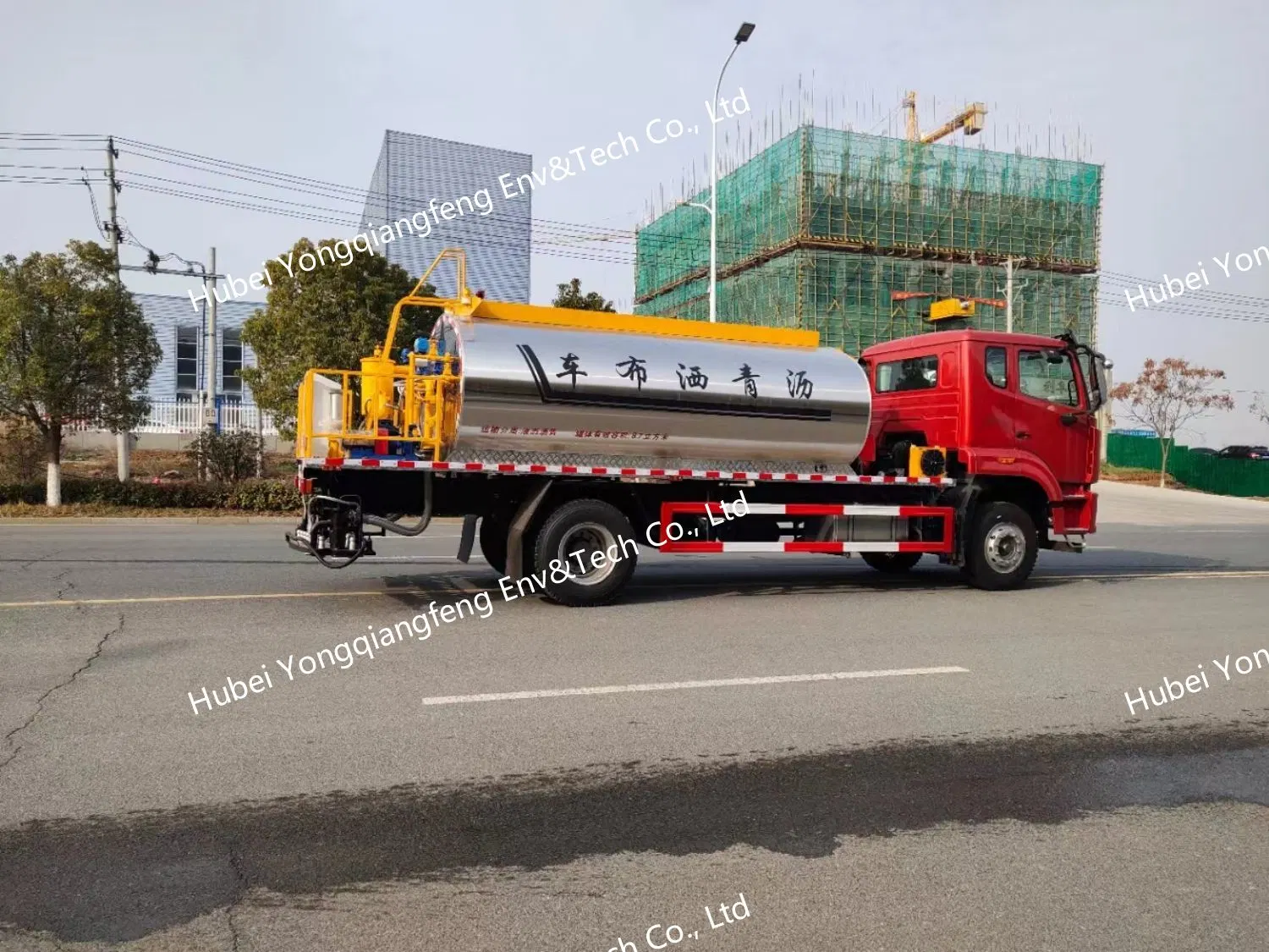 Road Maintenance 10m3 Asphalt Sprayer Bitumen Sprayer Asphalt Truck Price