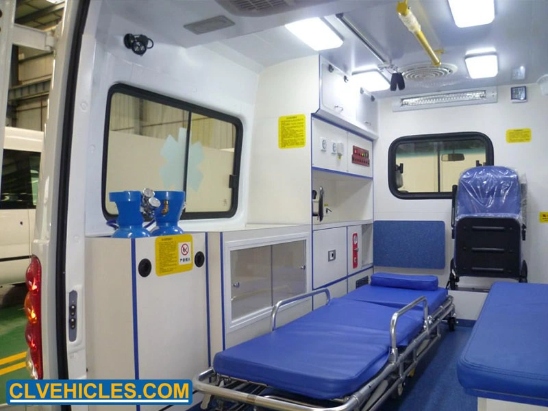 Un bon prix quotidien Naveco nouveau ICU ambulance pour les soins intensifs