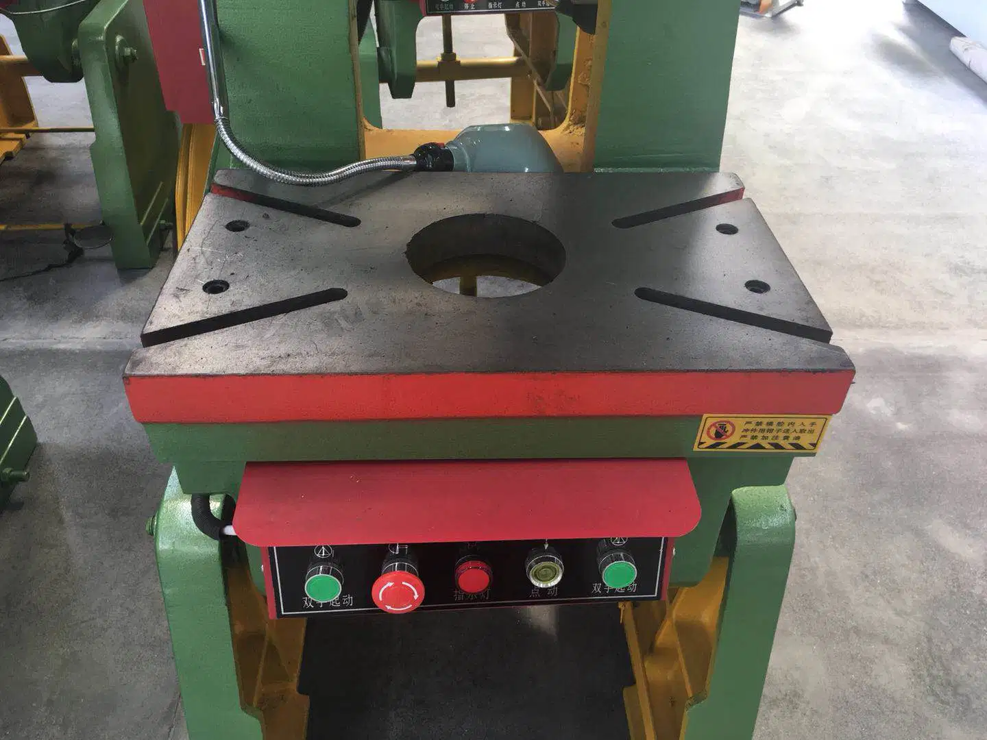 Jh23 63t C Type Mechanical Power Press Punching Machine for Metal