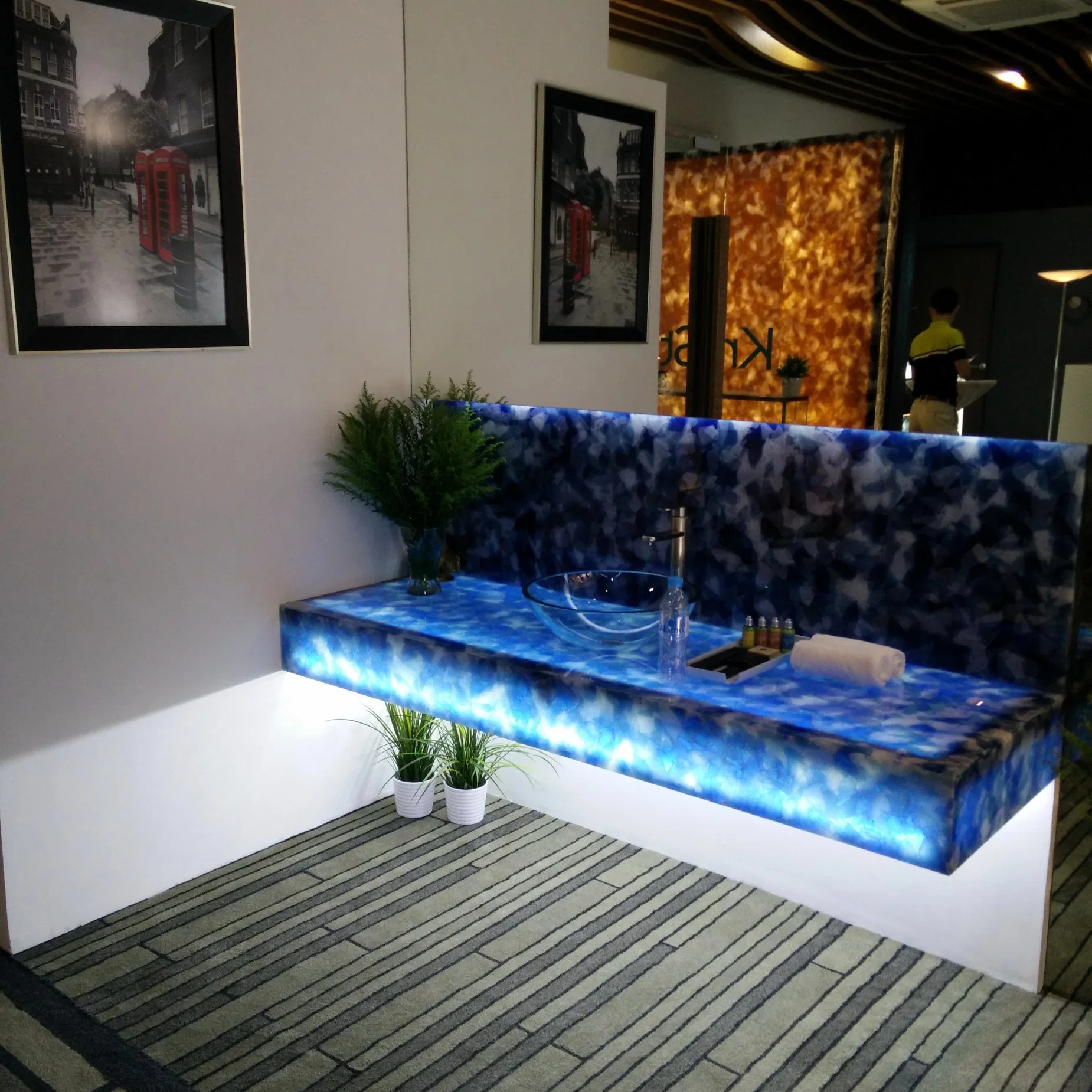 Novel Design Tinted Krystal Stone Glass/Jade Glass for Countertop/Table Tops and Home Decoration