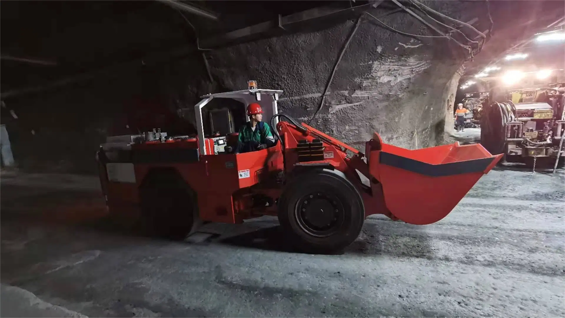 SL02 Battery Reducing Mine Ventilation Requirement Low Profile Battery Driven Mining Loader