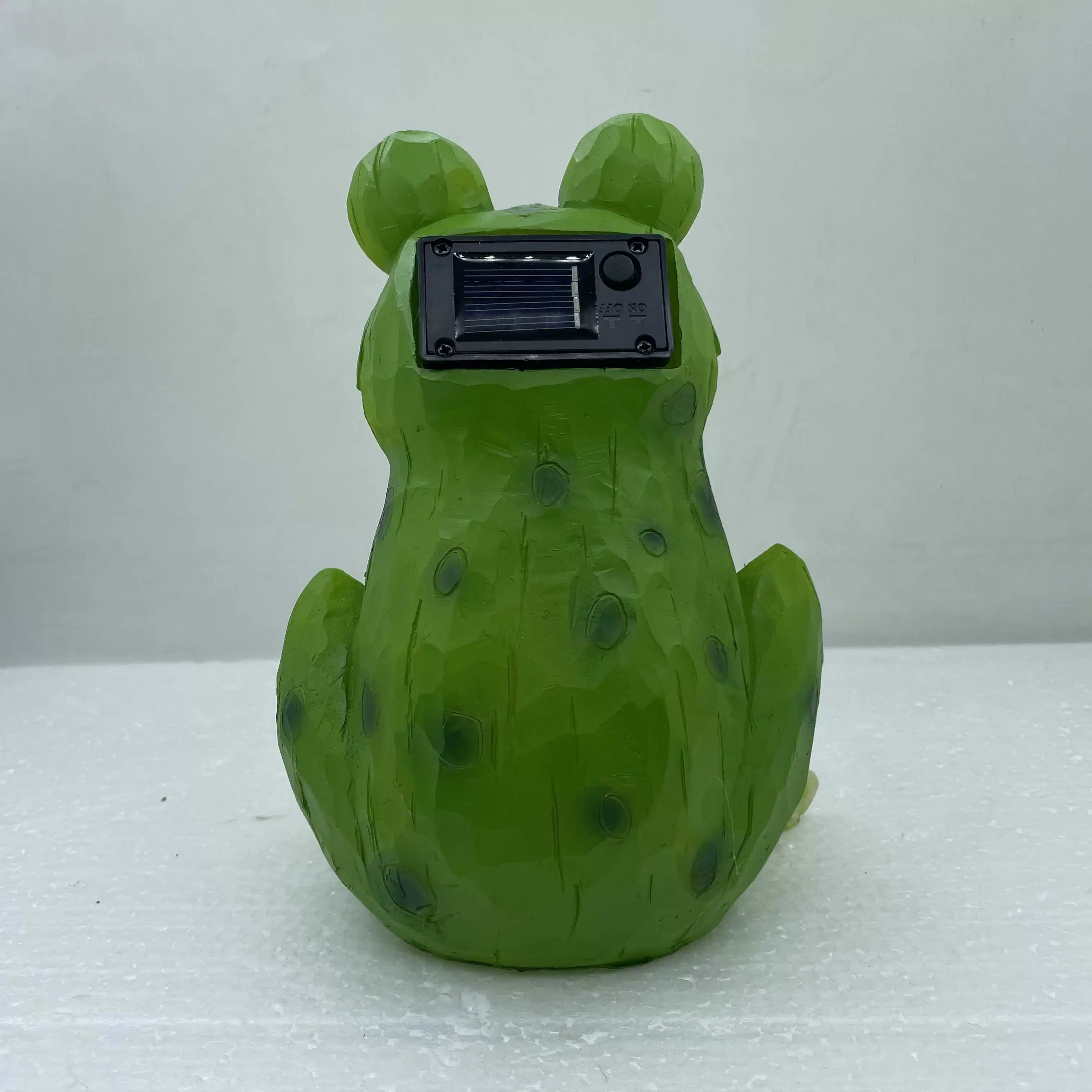 Garden Ornaments LED Light Animal Sculpture Frog Solar Garden Light Outdoor Lights Garden Sculpture Resin Crafts