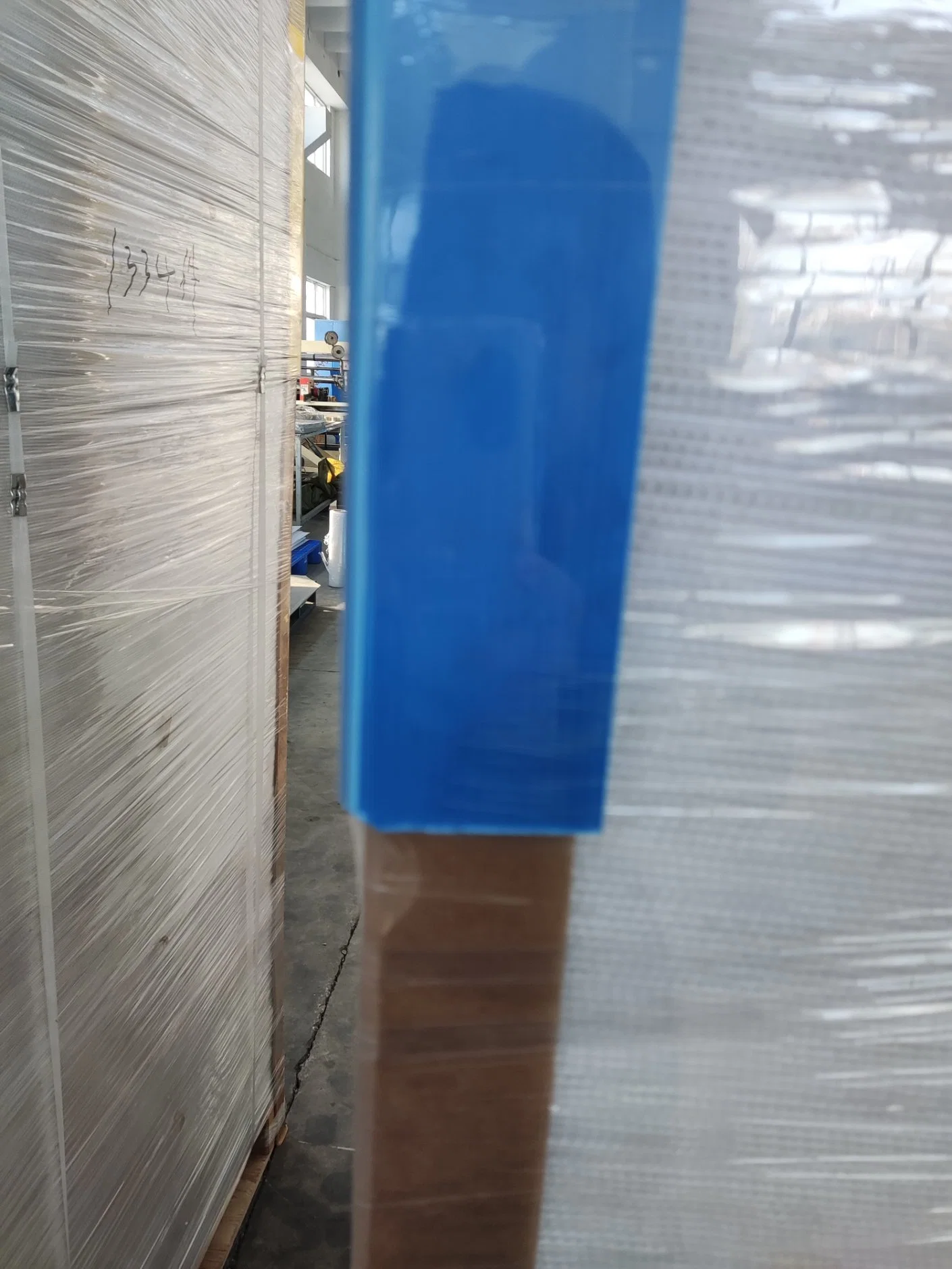 Blue PP Corrugated Angles Edge Boards Pallet Protector Corner Protector