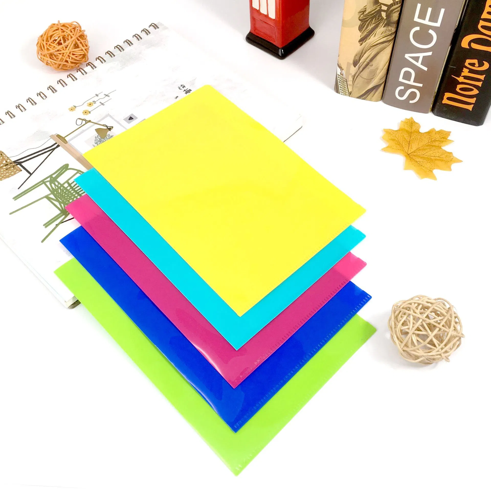 Translucent 0.2 mm Thickness L Shaped A4 Rich Color Heavy PP File Folder Pocket