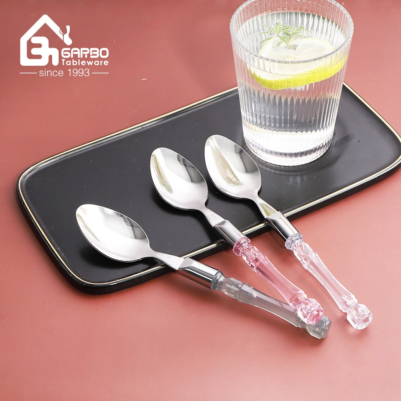 Jantar de aço inoxidável 410 Spoon talheres de venda quente com pegas de plástico PS S/S Jantar Spoon talheres de prata