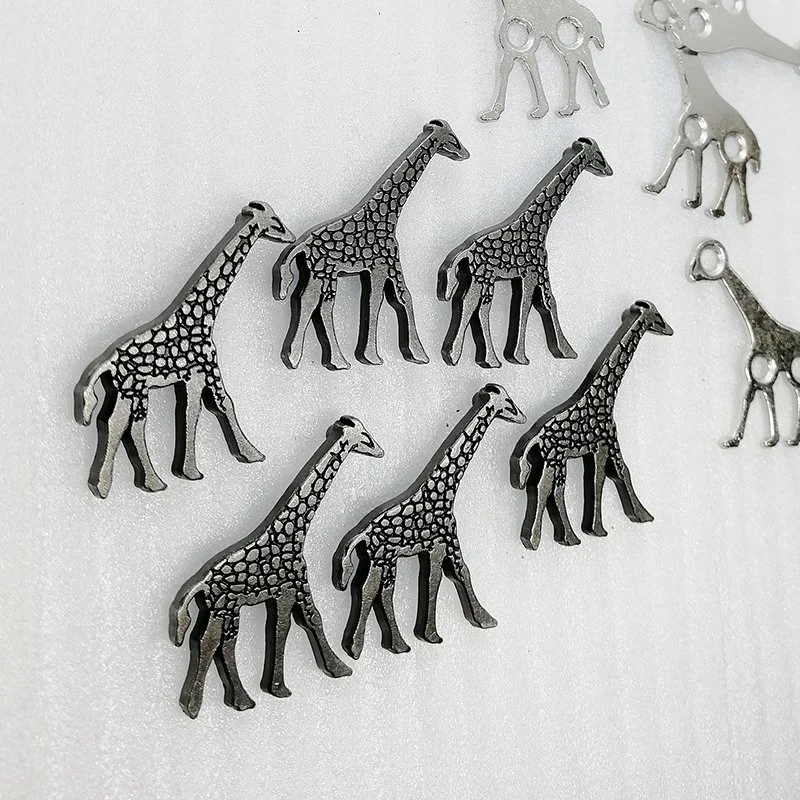 Giraffe Shape Metal Label for Kids Clothes Decoration