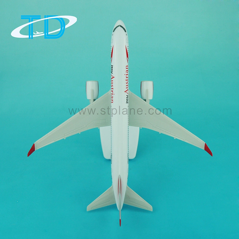 Austrian B767-300 ABS Plastic Boeing 27cm Promotional Model Aeroplane Gift