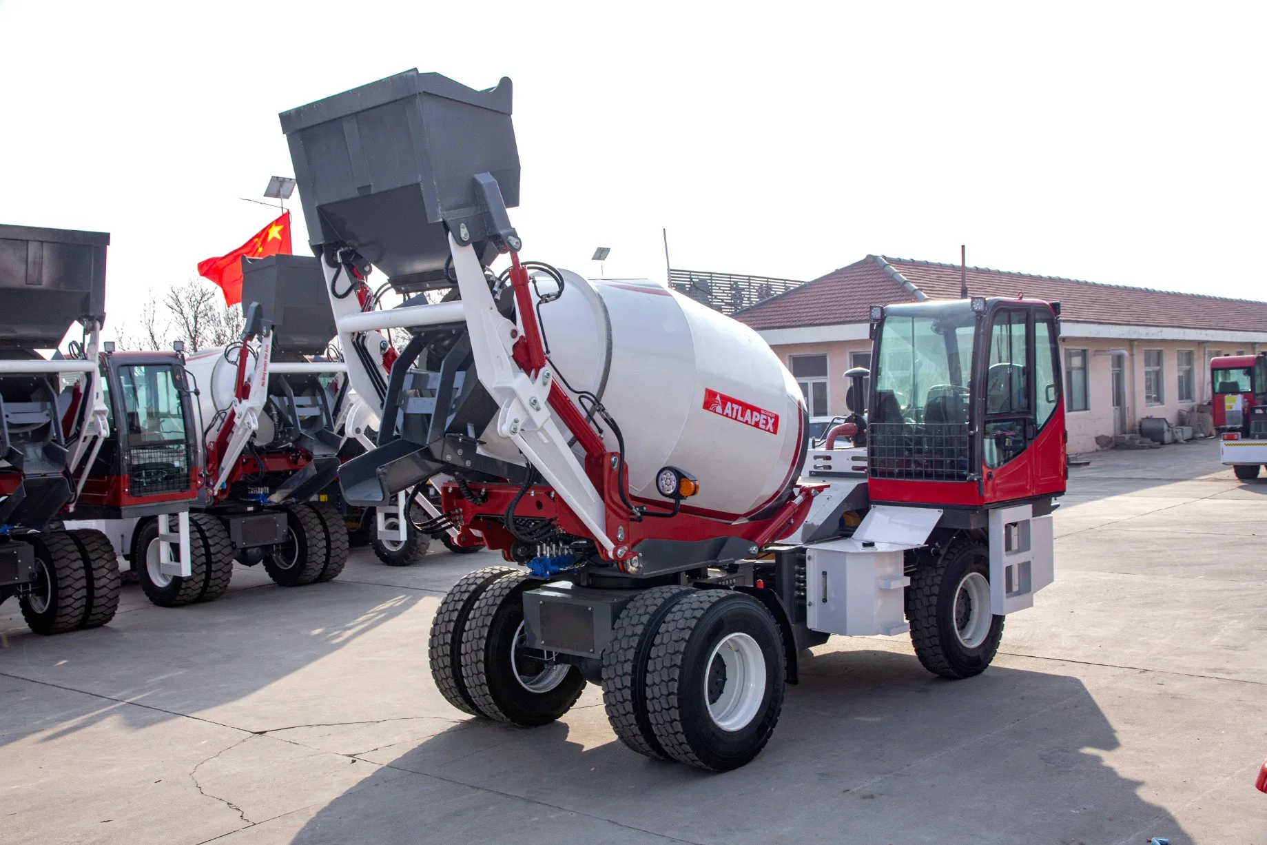 Maquinaria de producción de cemento Mezclador volumétrico de concreto Al6500 Mezclador de concreto autocargable Mezcla de hormigón portátil para construcción