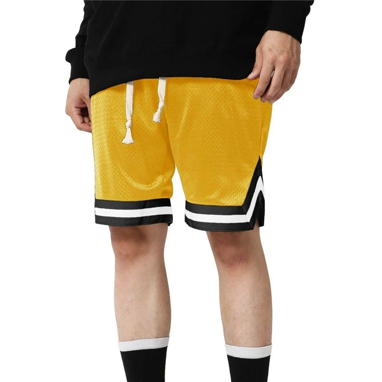 Novo Design de Moda Logotipo personalizado do basquetebol amarela dos homens curtos