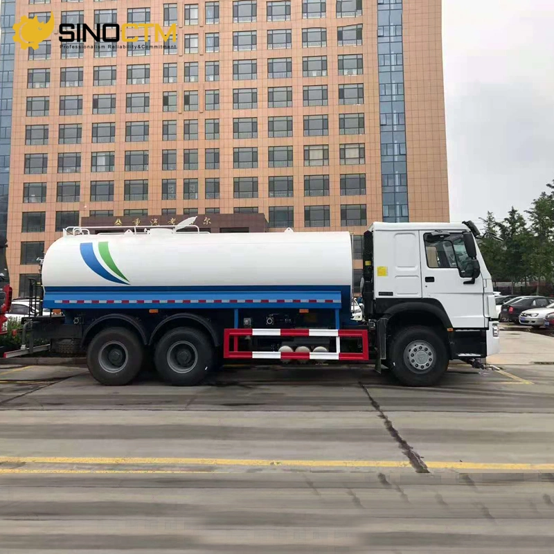 China nuevos y usados Sinotruck HOWO Euro2, 6X4 371CV el agua del depósito de camiones en venta