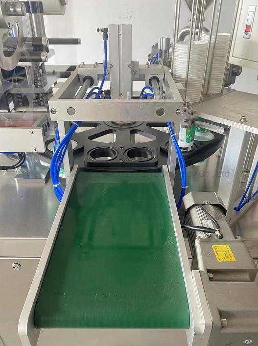 Máquina de envasado de plástico de llenado de yogurt tipo rotativo automático