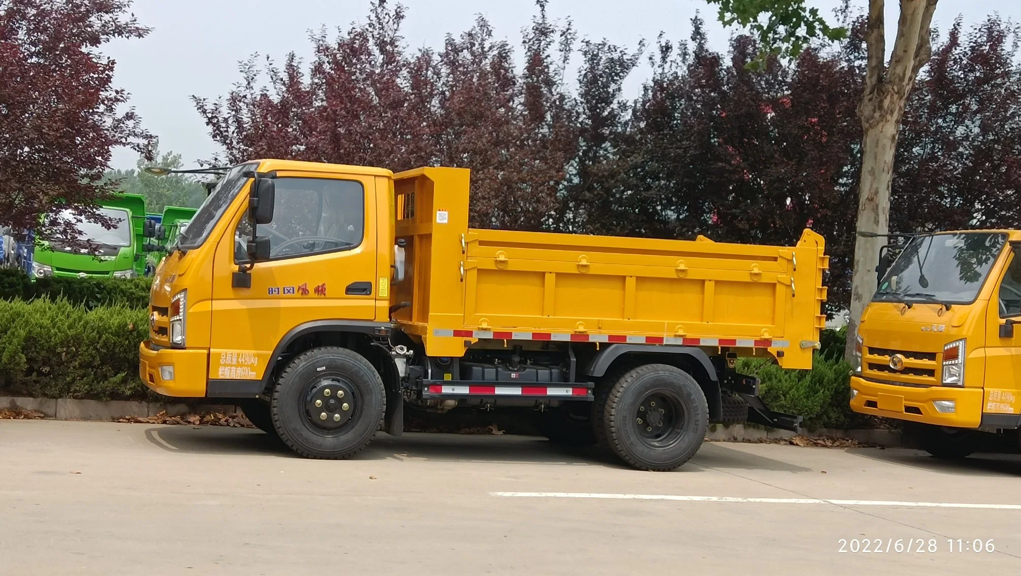 4*2 Light Duty Tipper/Dropside/Dumping/Dumper Truck