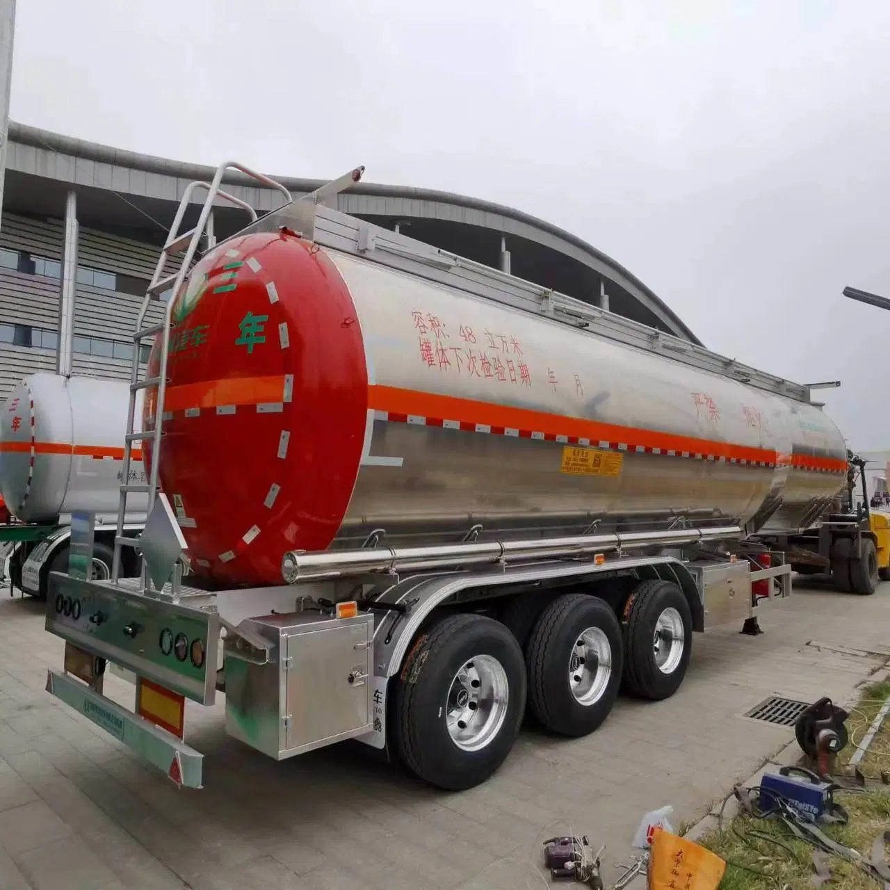 ASME 40m3 42m3 45m3 50m5 LPG Pressure Tank Truck Trailer