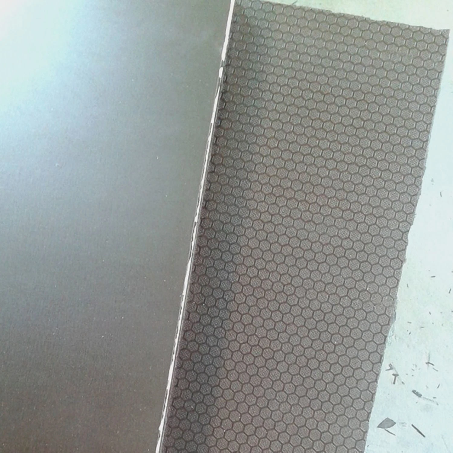 Строительный материал 4X8 18 мм 15 мм 12 мм бетонный фасон с покрытием из фанеры Противоскользящая пленка BP пленка облицовка фанера для строительства