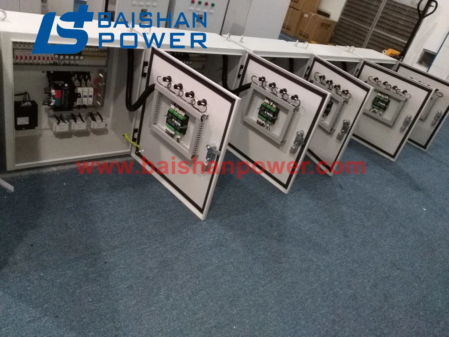 ATS-SCHRANK 100A 160A 250A 400A 630A 800A 1250A 1600A 2000A 3200A 4000A 5000A für den Transfer des Dieselgenerators Wechseln Sie das ATS-Panel-Hauptgitter für den Generator