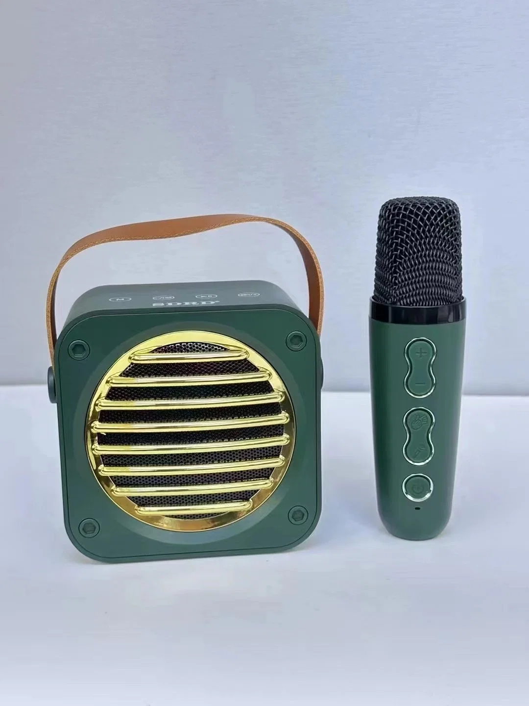Tragbarer (SD-504) Bluetooth Wireless Stereo Karaoke Mini-Lautsprecher mit Mikrofon