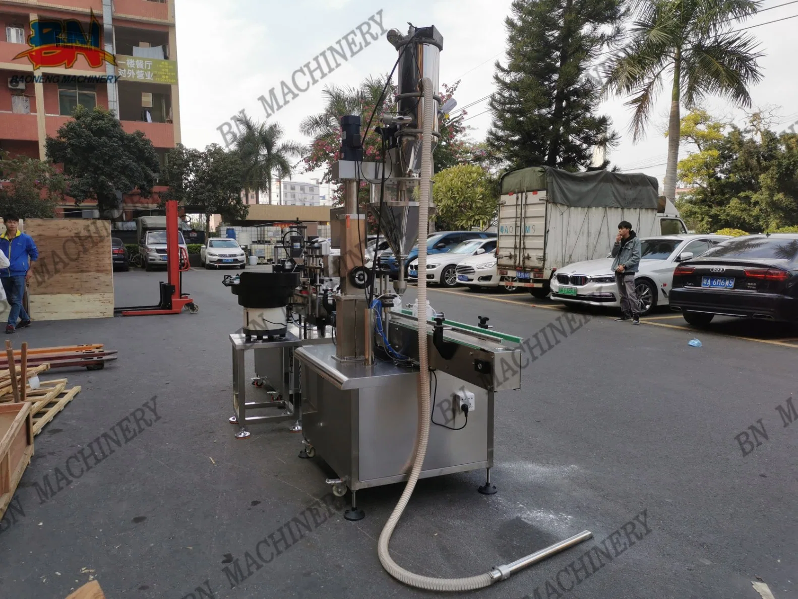 Automatic Bottle Nail Beauty Powder Filling Machine with Capping Line with Excellent Supervision