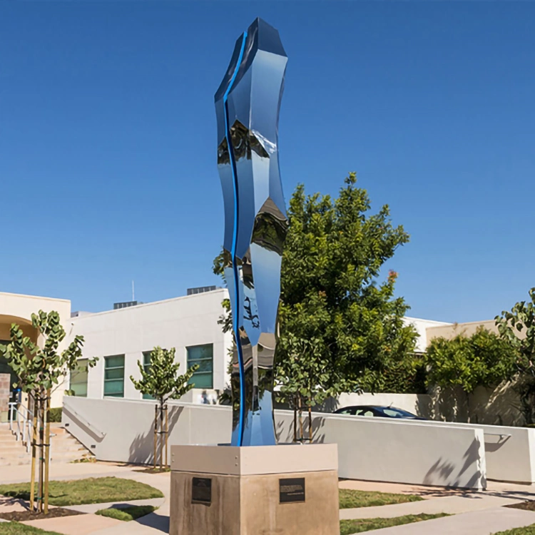 Sculpture en métal miroir Personnalisez le paysage moderne Statue de jardin abstrait