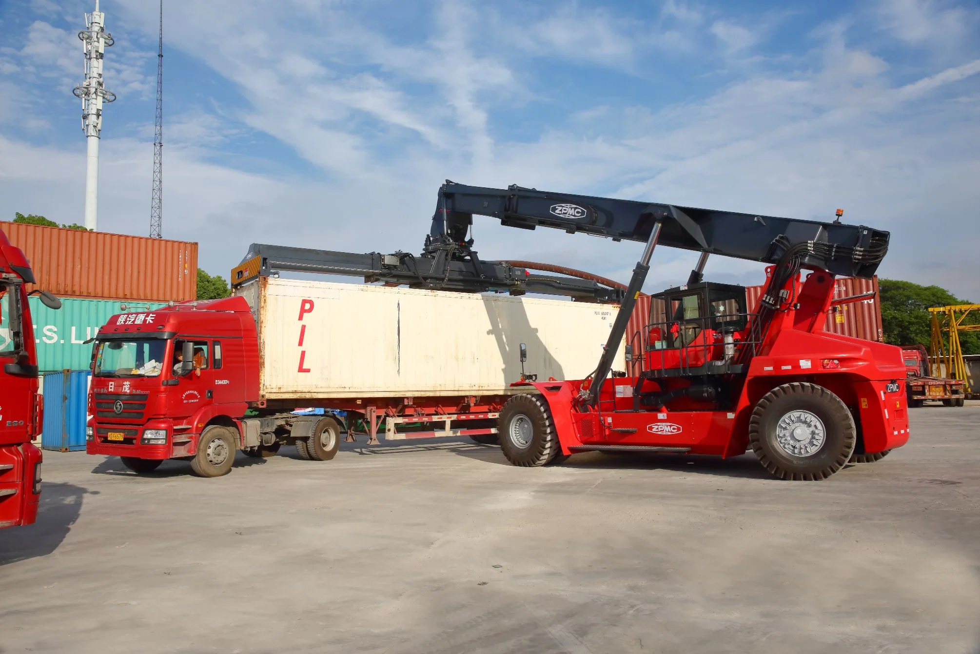 45ton Reach Stacker for Container Loading Container Reach Stacker with Favorable Price