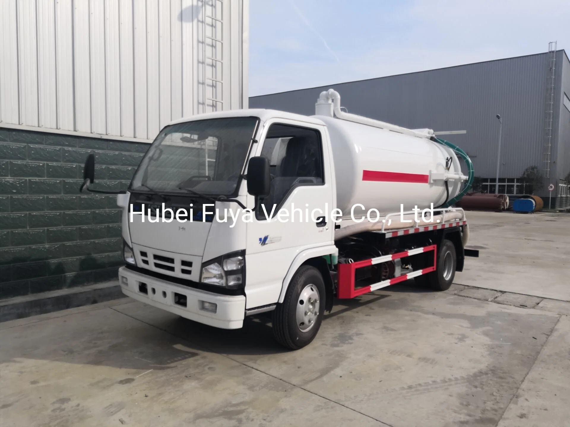 Waste Management Use 5 Cu. M Vacuum Truck Suction Clean Sewer Sewage